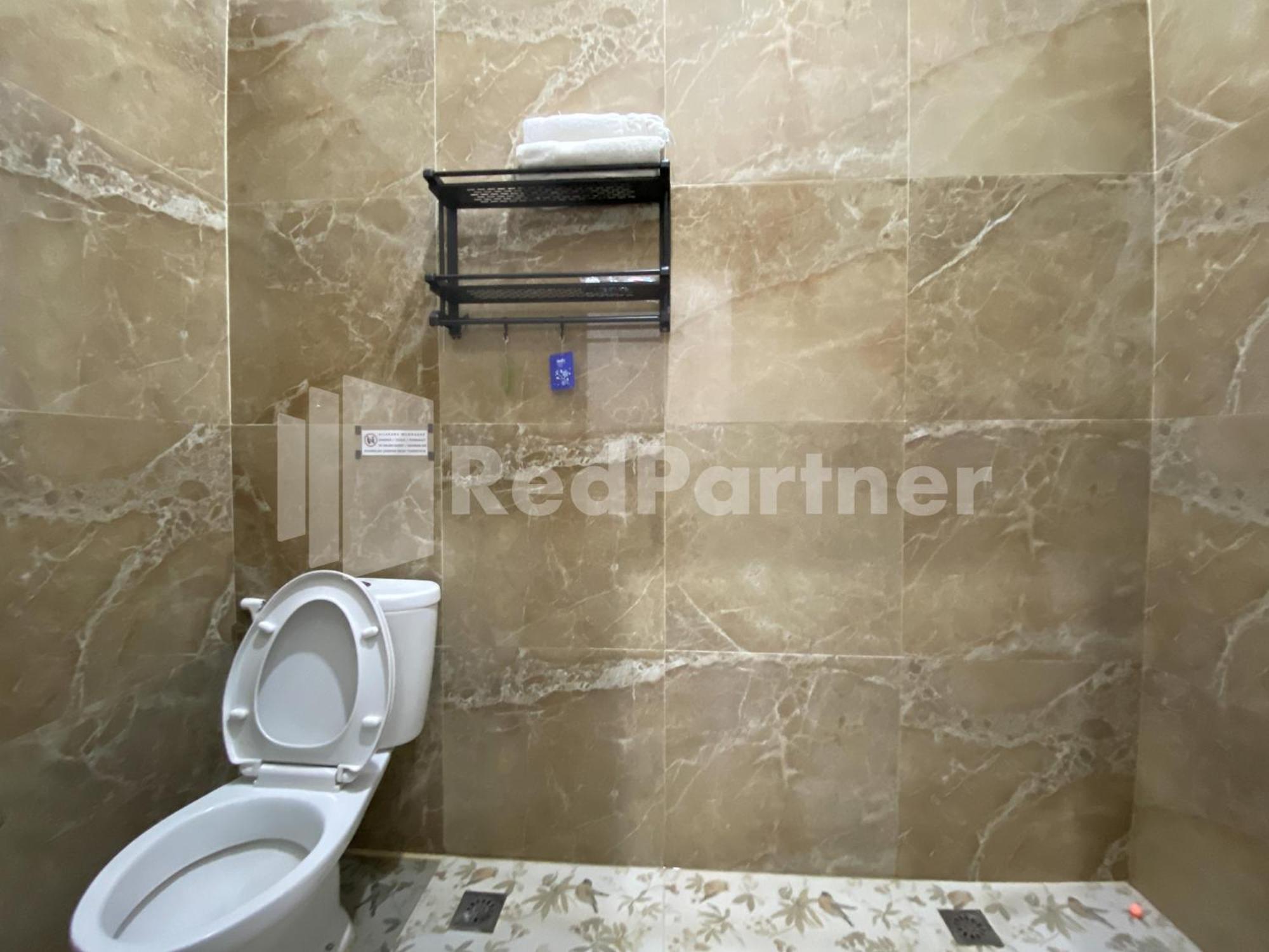 Отель House N Coffee 55 Temanggung Redpartner Экстерьер фото