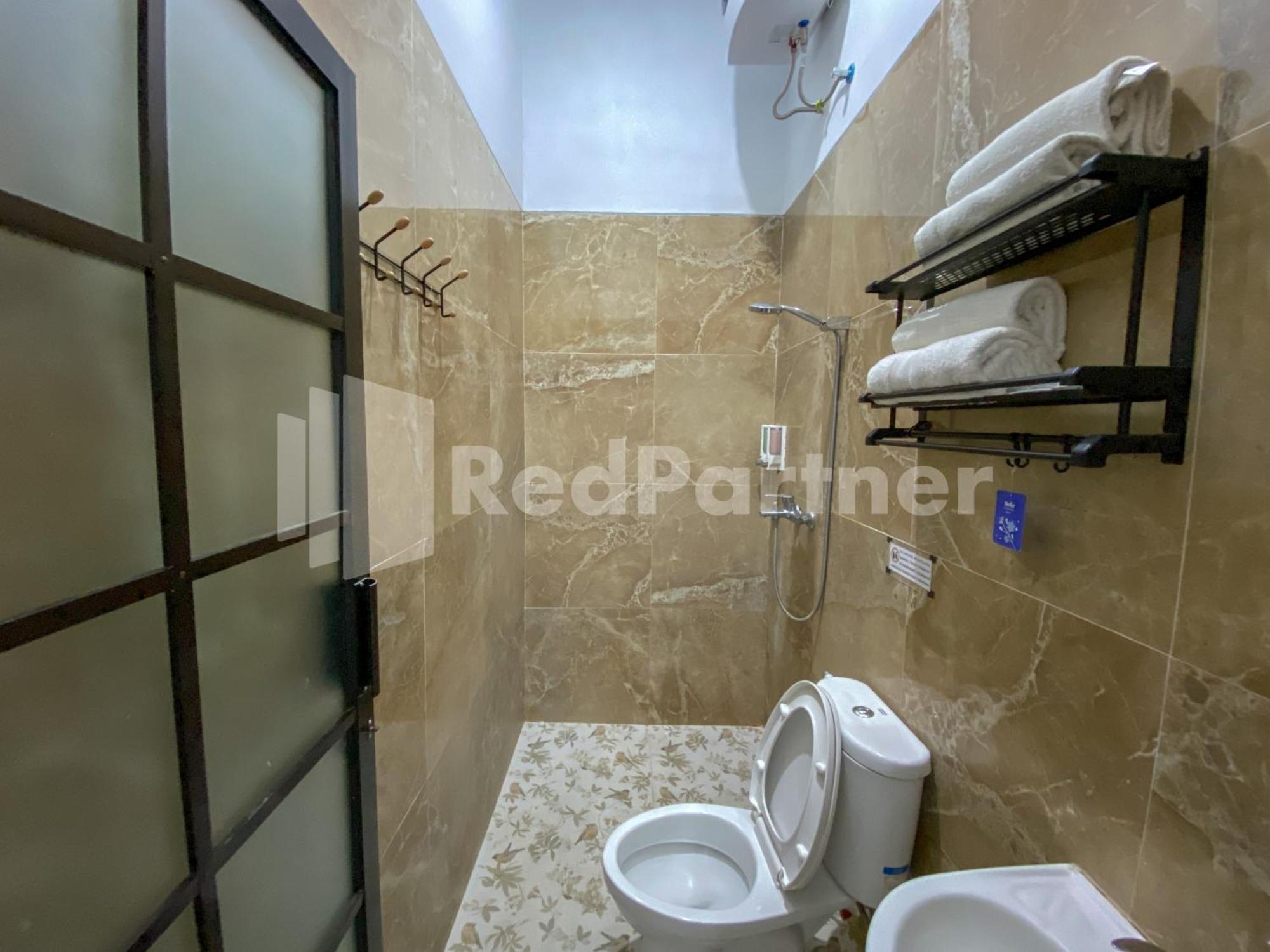 Отель House N Coffee 55 Temanggung Redpartner Экстерьер фото